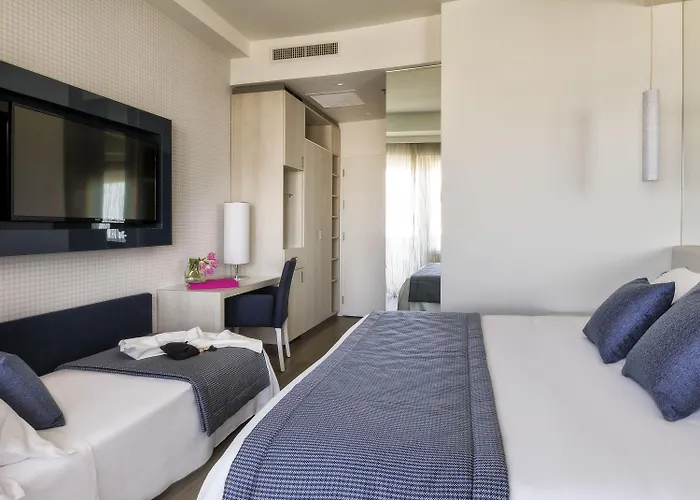 Nautico 4* Ριτσιόνε
