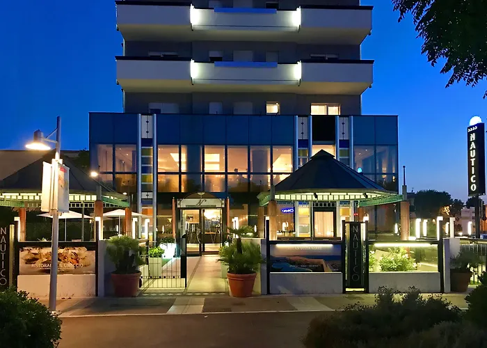 Ξενοδοχείο Nautico 4*