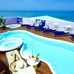 Nautico 4* Риччоне