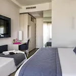 Nautico 4* Риччоне