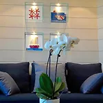 Отель Nautico 4*