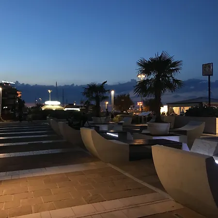 Nautico Отель Риччоне